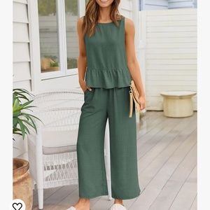 NWT Linen matching set